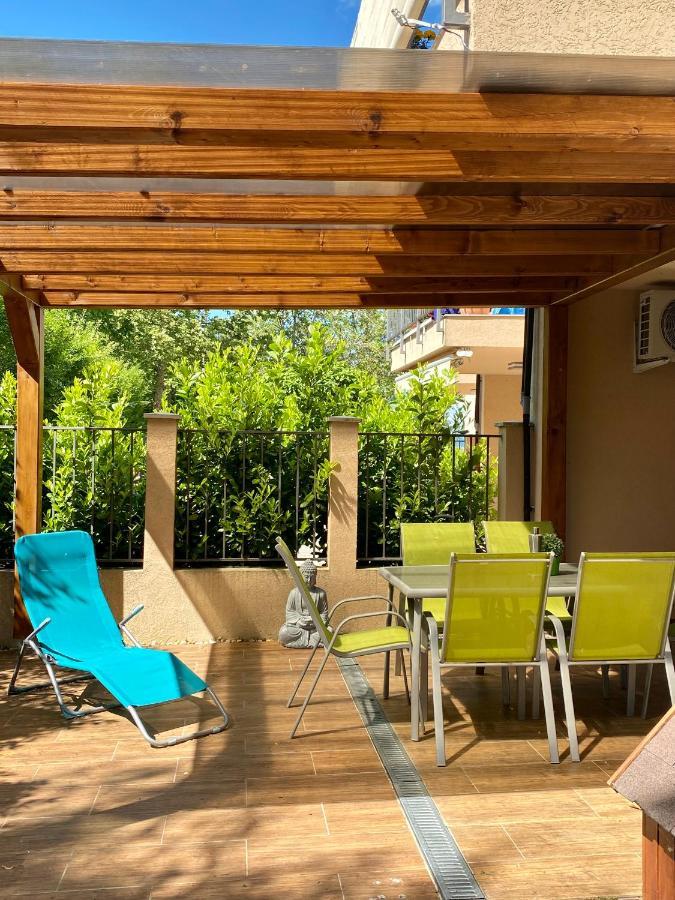 Zen Apartman Sunshine Zamardi Luaran gambar