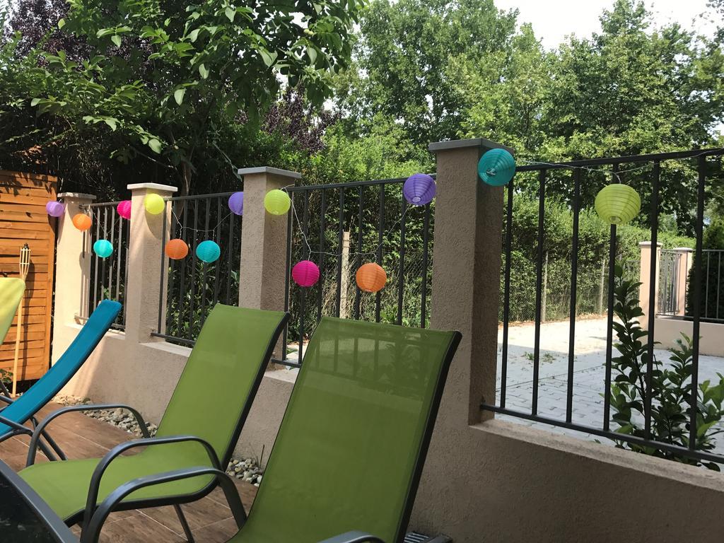 Zen Apartman Sunshine Zamardi Luaran gambar